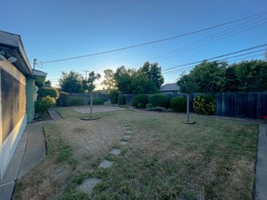 1957 65th Ave in Sacramento, CA - Building Photo - Building Photo