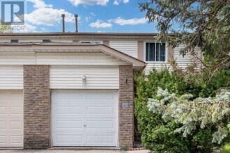 18 Goodfellow St in Whitby, ON - Building Photo - Building Photo