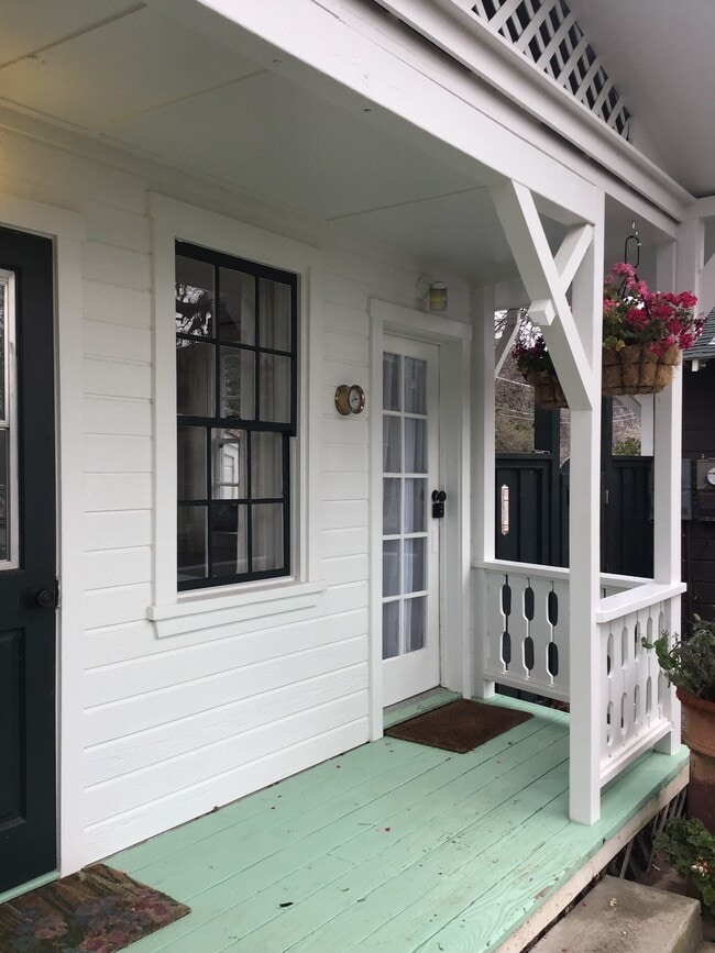 property at 11611 Garden Ct