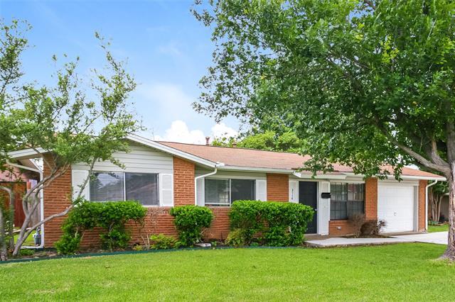 3114 Harvard St N in Irving, TX - Foto de edificio - Building Photo