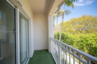 11403 NW 89th St, Unit 212 in Doral, FL - Building Photo - Building Photo
