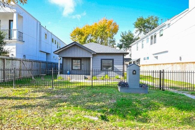 property at 1507 Laird St