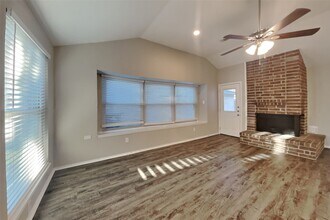 1511 Miller Ave in Katy, TX - Foto de edificio - Building Photo