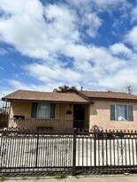 3351 W 135th St, Unit 3351 B in Hawthorne, CA - Building Photo