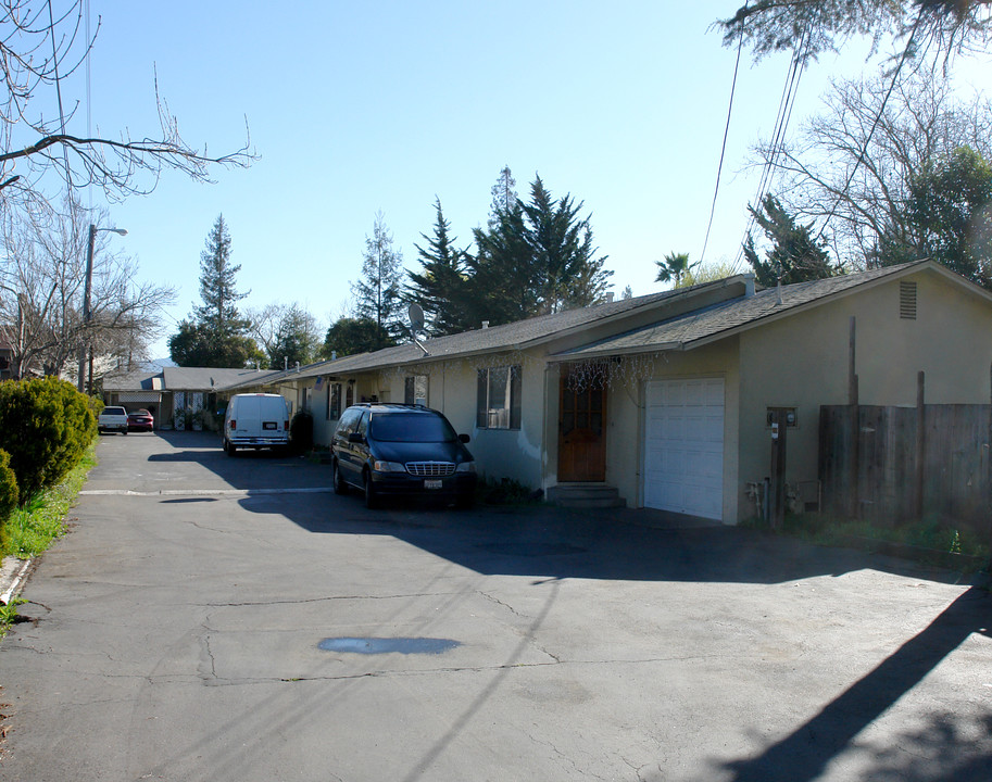 764-780 Dutton Ave in Santa Rosa, CA - Foto de edificio