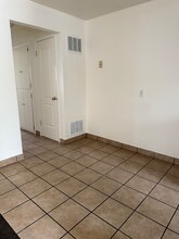 3406 S 300 E, Unit Apt in South Salt Lake, UT - Foto de edificio - Building Photo