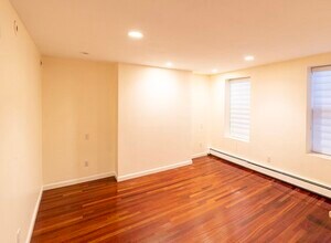 55 E Concord St, Unit 1 in Boston, MA - Building Photo - Building Photo
