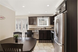 6 Rosita Ave in Bristol, RI - Building Photo - Building Photo