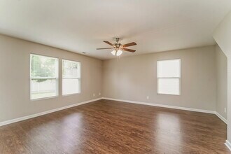 7307 Mitzi Deborah Dr in Charlotte, NC - Foto de edificio - Building Photo