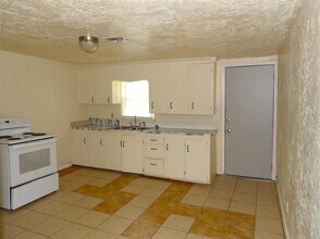 2015 SW Jefferson Ave in Lawton, OK - Building Photo - Building Photo