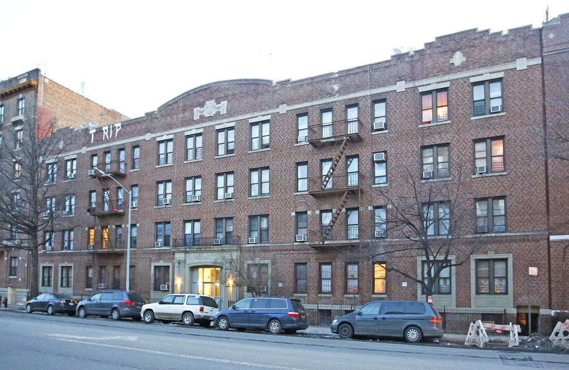 1479 Ocean Ave in Brooklyn, NY - Foto de edificio