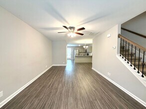 235 Woodland Vly Ln in Clarksville, TN - Building Photo - Building Photo