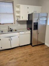 3752 W Dickens Ave, Unit 1st floor unit in Chicago, IL - Building Photo - Building Photo