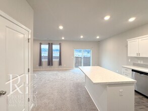 4274 Pronghorn Pl in Bremerton, WA - Building Photo - Building Photo