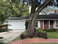 1461 Pine Grove Ave in Jacksonville, FL - Foto de edificio - Building Photo