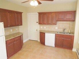 79 Warren St, Unit Apt.#2L