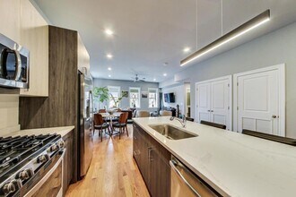 5117 S Kenwood Ave in Chicago, IL - Building Photo - Building Photo