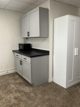 16 W Busse Ave in Mount Prospect, IL - Building Photo - Building Photo