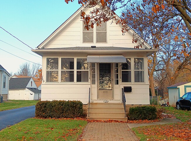 property at 1224 Dean St