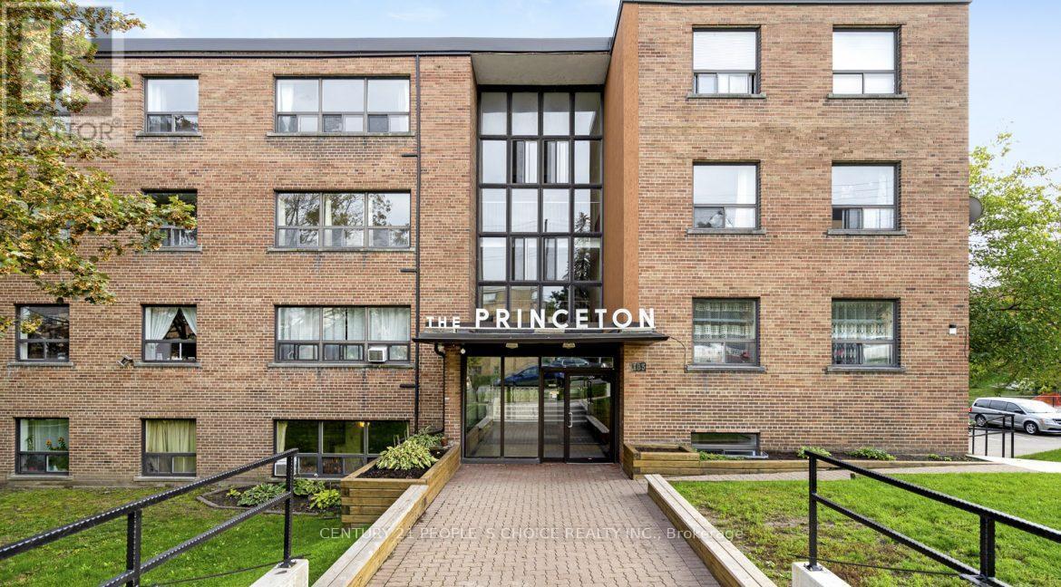 183 Berry Rd in Toronto, ON - Building Photo