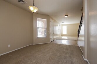 6890 S Pearl Dr in Chandler, AZ - Building Photo - Building Photo