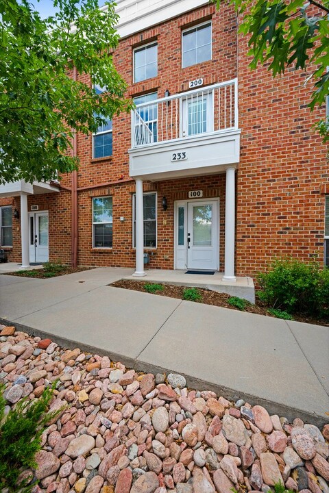 233 E Fountain Blvd-Unit -233 E Fountain Blvd #200 in Colorado Springs, CO - Building Photo