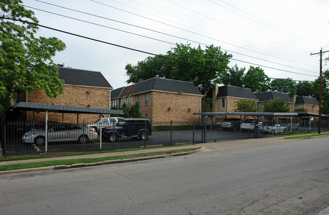 2727 Shelby Ave in Dallas, TX - Building Photo - Building Photo