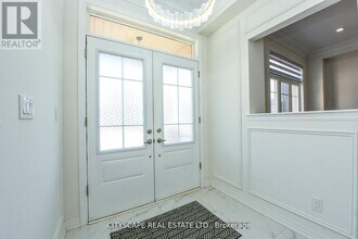 59 Merlin St in Oakville, ON - Building Photo - Building Photo