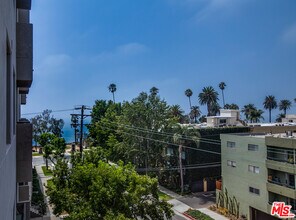 124 Idaho Ave-Unit -501 in Santa Monica, CA - Building Photo - Building Photo