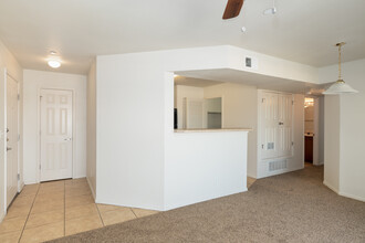 Spanish Villas in El Paso, TX - Building Photo - Interior Photo