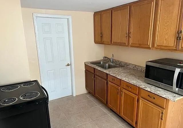 10 Leversee Ave in Cohoes, NY - Building Photo - Building Photo