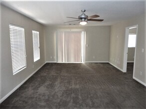 3128 Manti Peak Ave in North Las Vegas, NV - Building Photo - Building Photo
