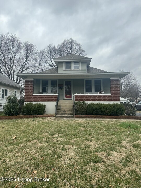 3913 Massie Ave in Louisville, KY - Building Photo