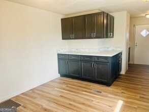 10084 Griffin Ferry Rd in Metter, GA - Building Photo - Building Photo