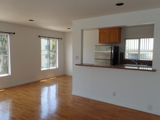 property at 1025 Idaho Ave