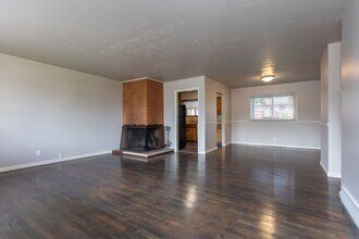 614 W Ramona Ave in Colorado Springs, CO - Building Photo - Building Photo