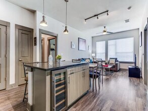 120 W CityLine Dr-Unit -ID1035230P in Dallas, TX - Building Photo - Building Photo