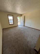 705 W Washington Ave in Union City, TN - Building Photo - Building Photo
