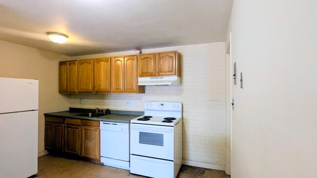 26 Grove St, Unit 12 in Arlington, MA - Building Photo - Building Photo