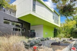 825 Kings Rd in West Hollywood, CA - Building Photo - Building Photo