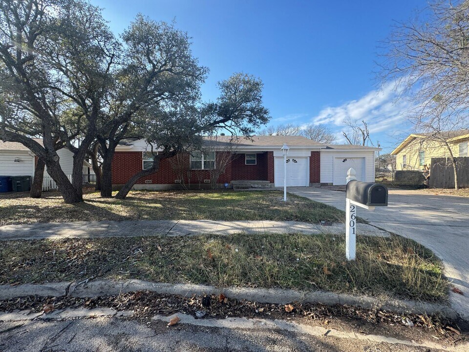 2601 Live Oak Dr in Copperas Cove, TX - Building Photo