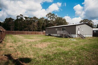 2545 Lee Turner Rd in Cleveland, TX - Building Photo - Building Photo