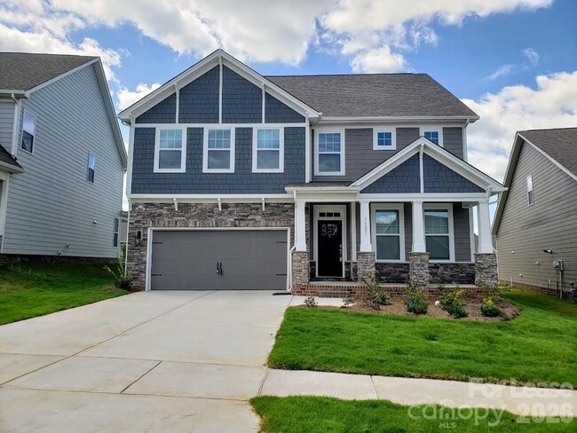 property at 1127 Walbury Hl