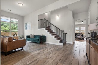 3917 Tavarez St in Round Rock, TX - Foto de edificio - Building Photo