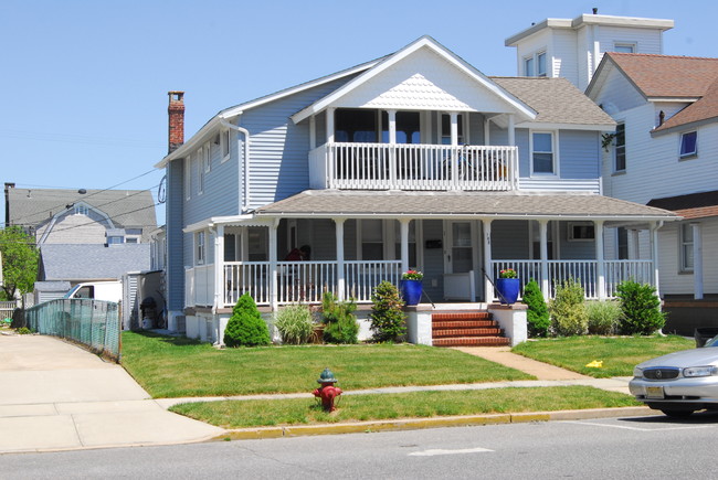 102 8th Ave in Belmar, NJ - Building Photo - Building Photo