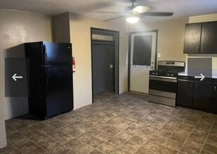 309 Plum St, Unit 1 in Proctor, WV - Building Photo - Building Photo