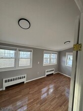 1292 Crescent Ave in Roselle, NJ - Building Photo - Building Photo