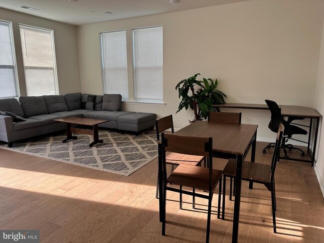 property at 807 Shay Ct