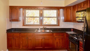 6743 N Oxford Ave in Chicago, IL - Building Photo - Building Photo