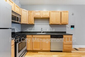 3210 E Fairmount Ave in Baltimore, MD - Building Photo - Building Photo